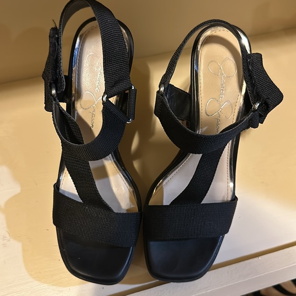 Jessica Simpson wedge size 6 - Picture 3 of 3